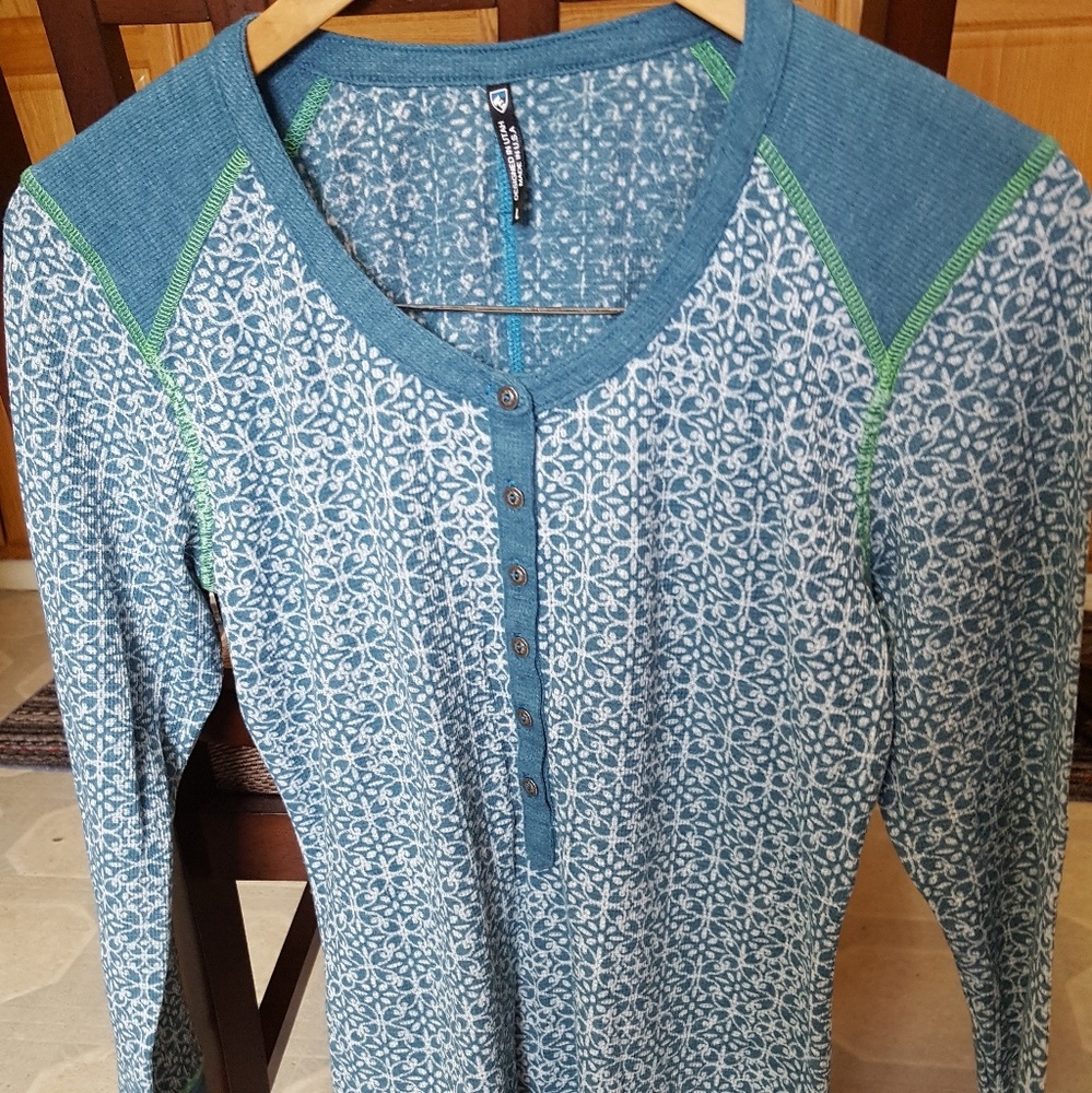 Kuhl thermal top